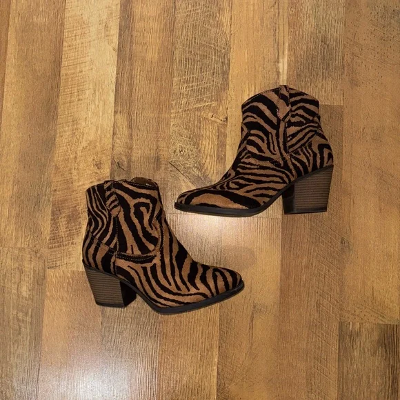 Zebra Print Ankle Booties - Picture 3 of 8